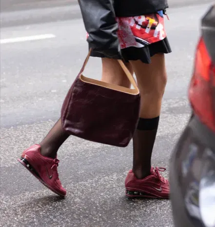 Nike Wmns Shox Z Sneaker jetzt online kaufen 12 16 2025 08 37 AM Schnäppchen, Deals Und Rabattcodes Des Tages - Nike Wmns Shox Z Sneaker