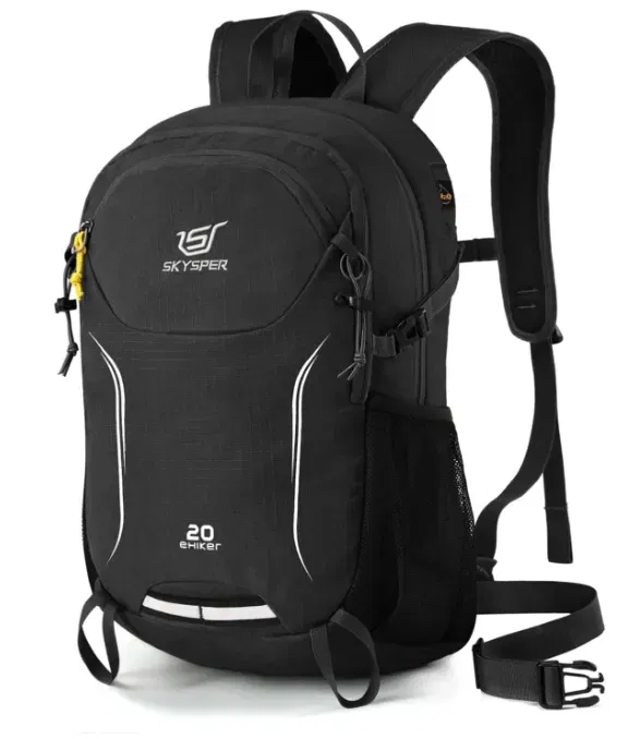 SKYSPER Leicht Wanderrucksack (20l, 2 Farben) für 10,99 € inkl. Prime-Versand (statt 20,99 €)
