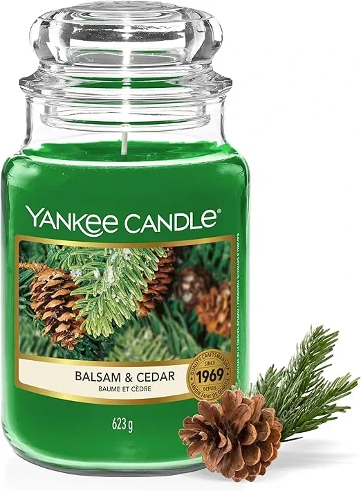 Yankee Candle Duftkerze im Glas Balsam & Cedar Kerze für 19,99 € inkl. Prime-Versand (statt 34,90 €)