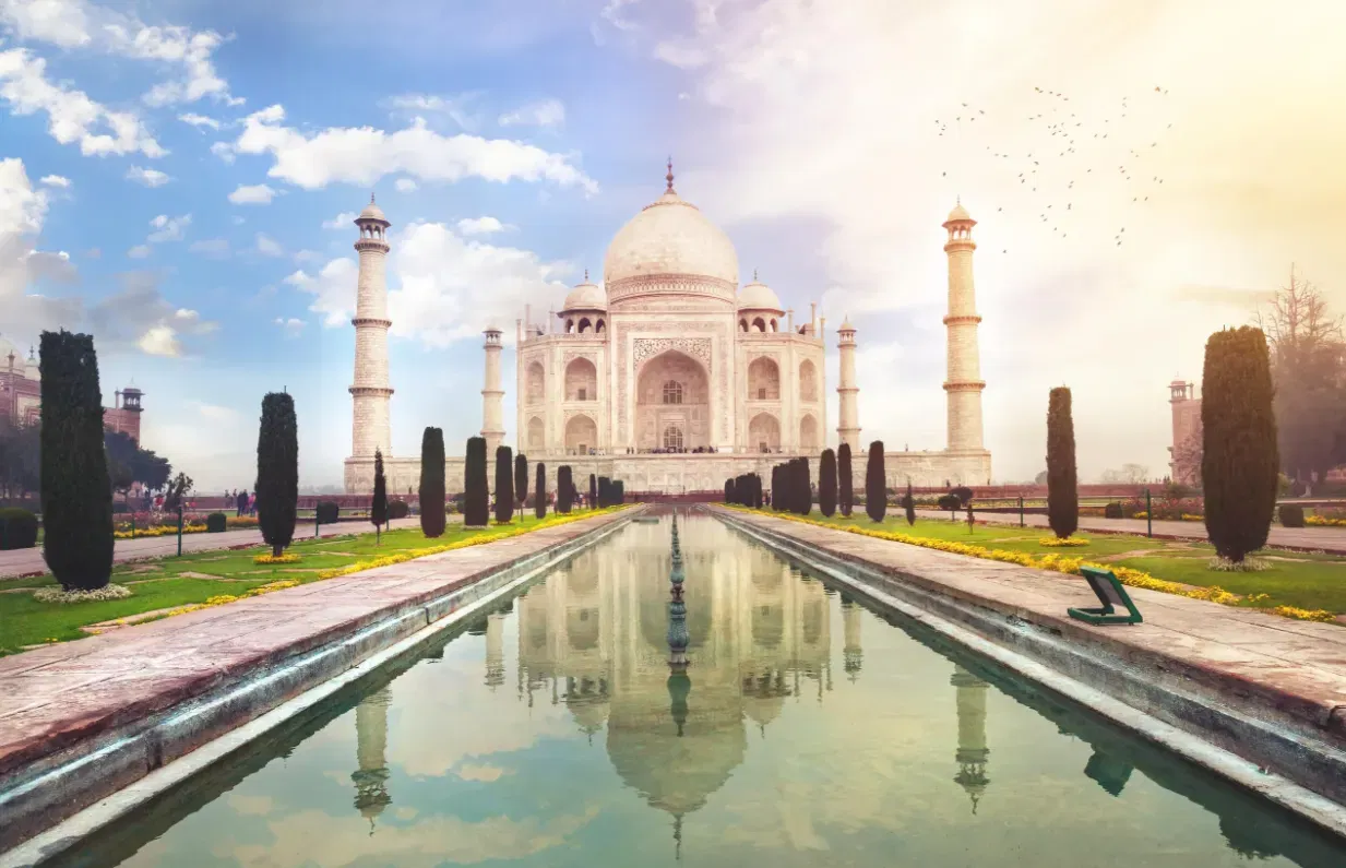 Zwischen Maharajas Marmor und Magie Schnäppchen, Deals Und Rabattcodes Des Tages: Zwischen Maharajas, Marmor Und Magie