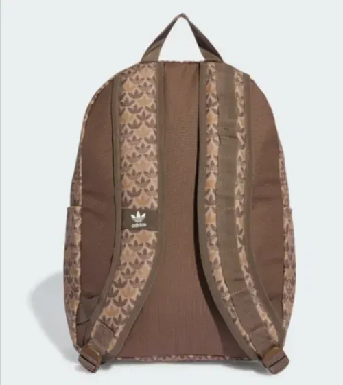 Schnäppchen, Deals Und Rabattcodes Des Tages: Brauner Adidas Monogram Rucksack