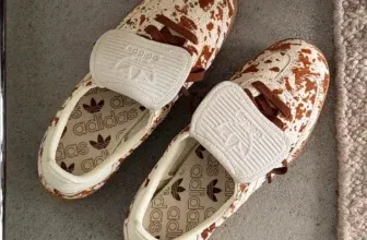 adidas Samba Lt Print JS3931 (Gr. 36 bis 47 1/3) für 74,00 € inkl. Versand (statt 109,99 €)