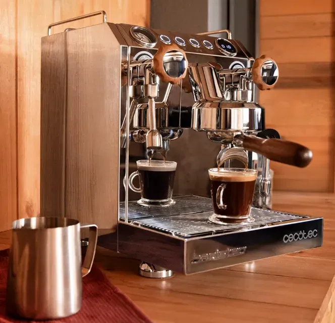 Cecotec Espresso-Kaffeemaschine für Barista Baristeo Classic (1.7l) für 503,90 € inkl. Versand (statt 699,00 €)