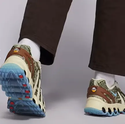 Schnäppchen, Deals Und Rabattcodes Des Tages - Nike Air Max Dn8 Premium Sneaker Mit Schlangenhautmuster