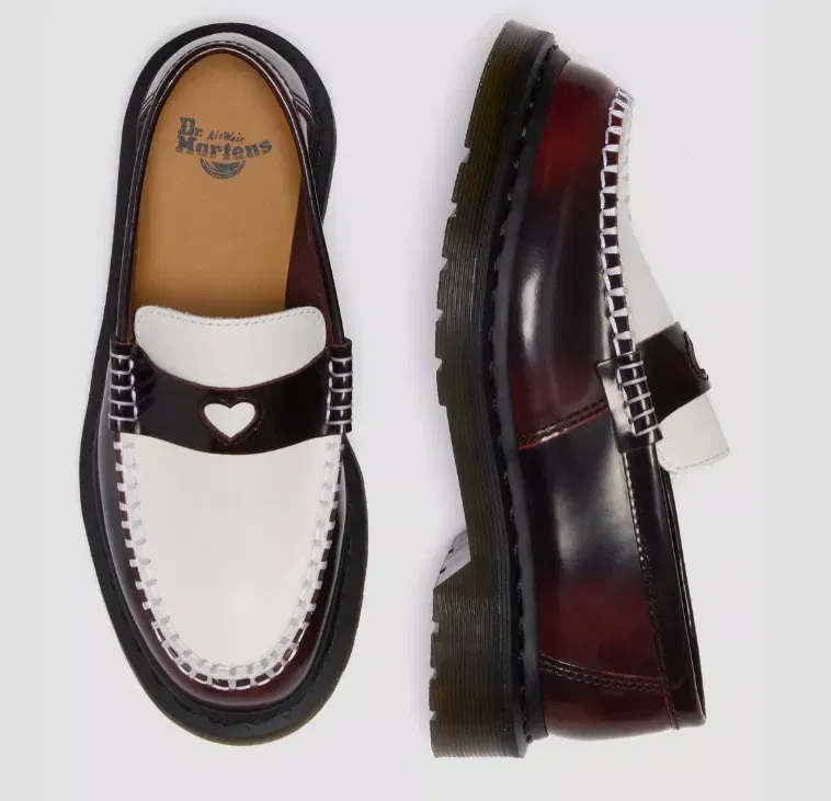 Dr. Martens Penton Heart kirschrot/weiß Gr.36 -43 für 95,00 € inkl. Versand (statt 114,39 €)