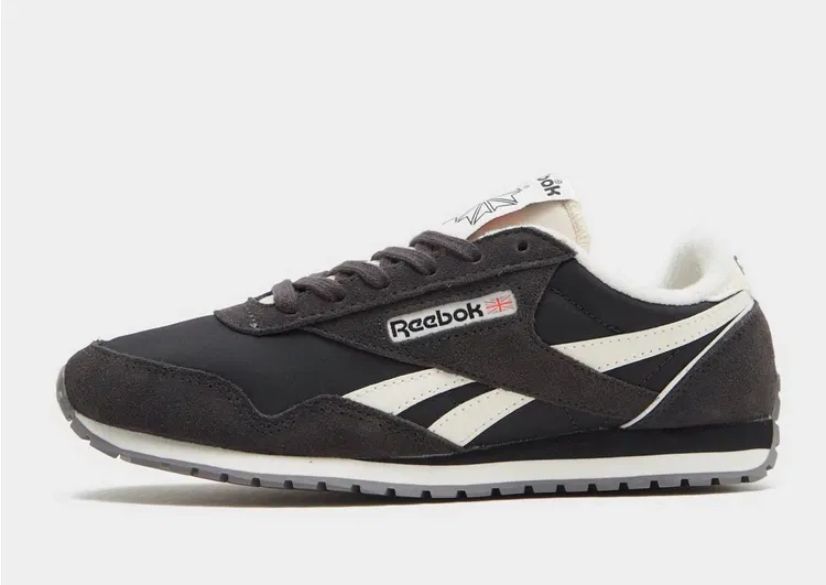 Reebok Classic Az Damen (Gr. 35.5 bis 42) für 28,99 € inkl. Versand (statt 63,00 €)