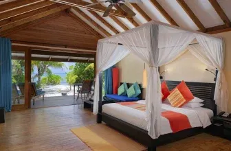 Malediven: 8 Nächte im 4* Canareef Resort Maldives ab 1.999 € p.P.