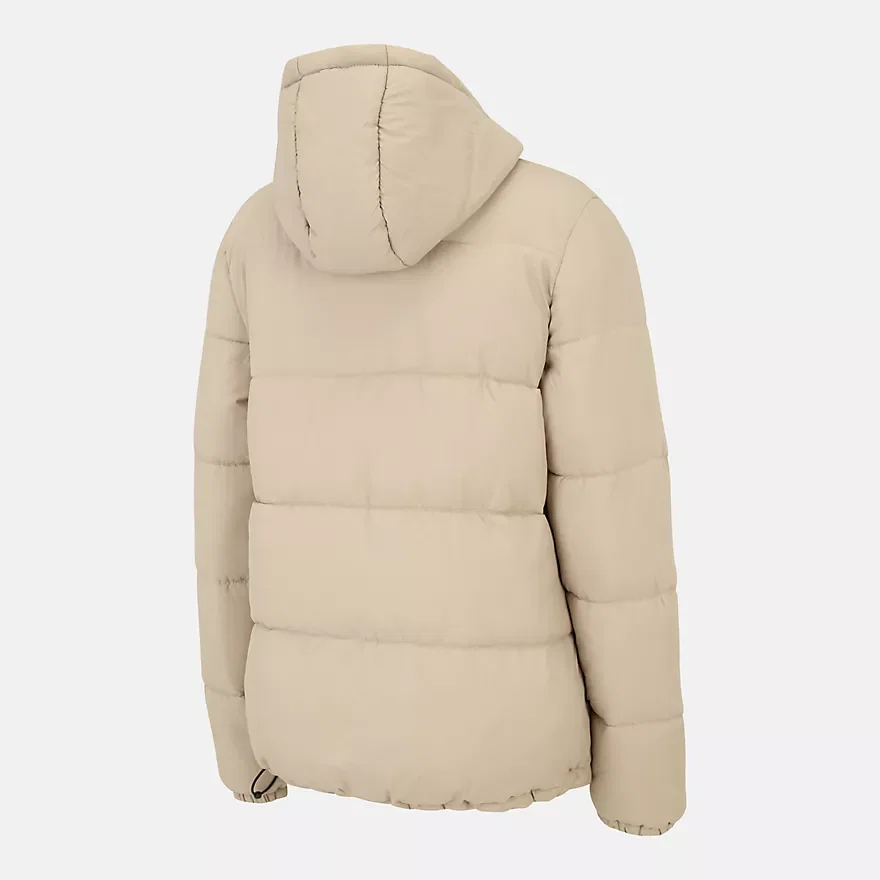 Detailansicht der New Balance Damen Puffer Jacket mit Kapuze