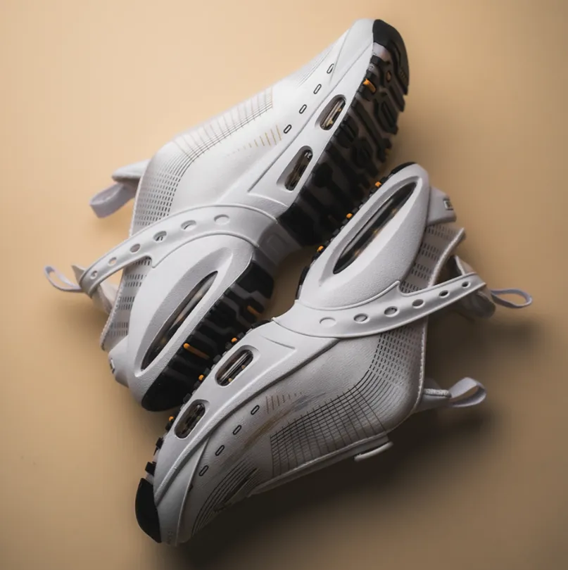 Schnäppchen, Deals und Rabattcodes des Tages - Nike WMNS Air Max Craze white metallic gold black c