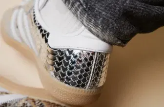 adidas Samba OG Metallic-Silber Kroko-Muster Sneaker