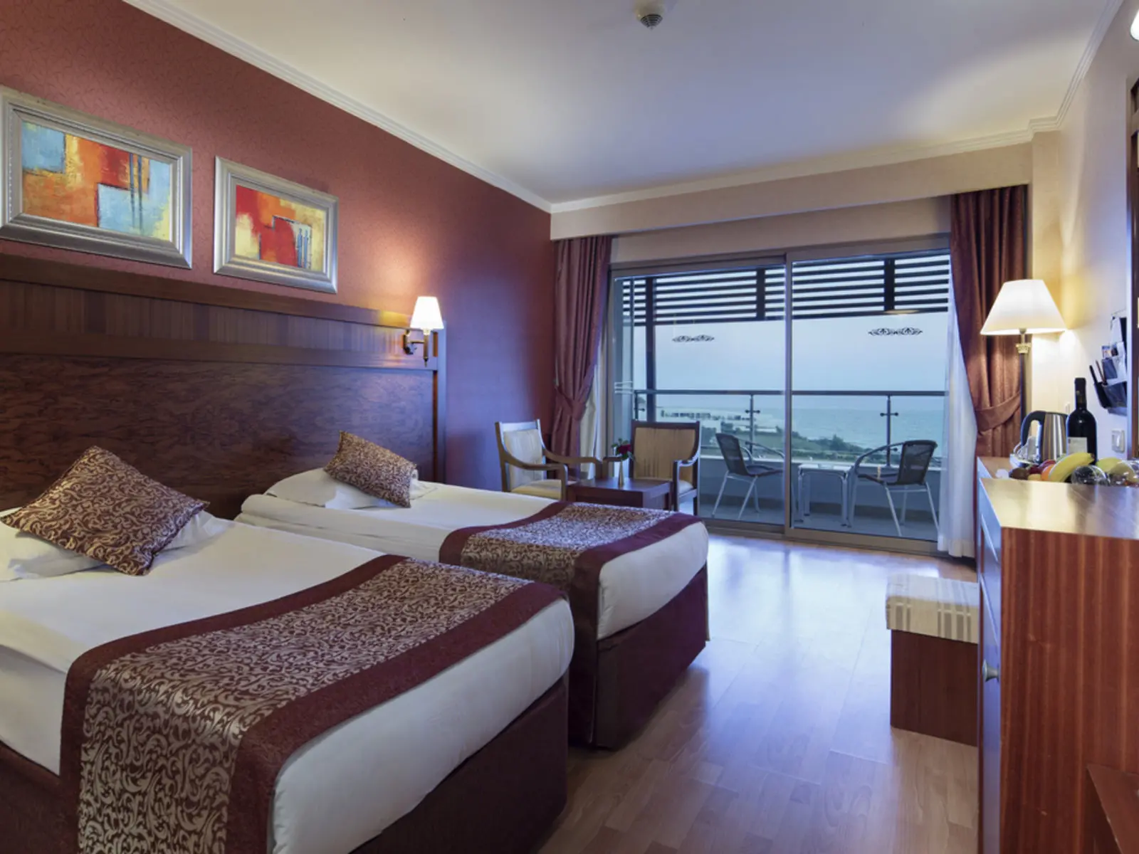 Alba Royal Colakli mit 5-Sterne-Hotel in Side – 1 Woche inkl. Flügen, Transfers & AI Plus ab 473 Euro p.P. / 946 Euro für 2 Personen