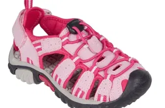 Schnäppchen, Deals und Rabattcodes des Tages - Kinder Trekkingsandale von McKinley
