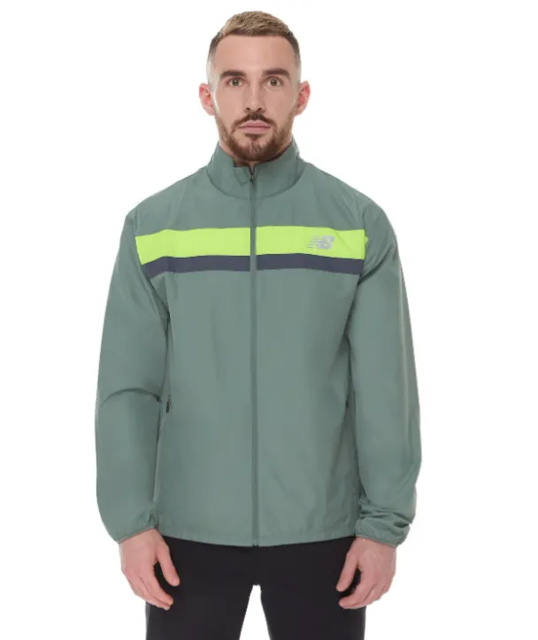 Schnäppchen, Deals und Rabattcodes des Tages - New Balance Herren Laufjacke