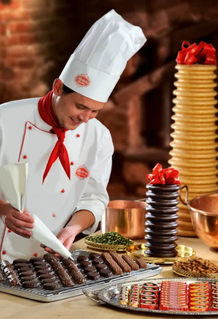 Schnäppchen, Deals und Rabattcodes des Tages - Reber Constanze Mozart Kugeln Barock 6er Packung Kugeln aus Alpenmilch Schokolade