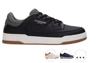 Schwarze Sneaker mit weißer Sohle und brauner Laufsohle