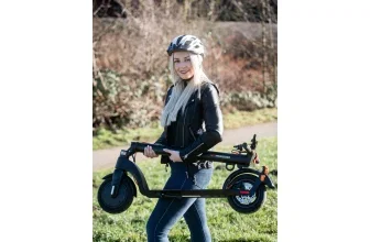 Six DEGREES E-Scooter Velo E7 mit Straßenzulassung - praktisch eingeklappt