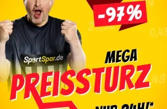 Ein Mann in einem Sportshirt mit aufgeregtem Gesichtsausdruck, im Hintergrund ein gelber Hintergrund mit großen Texten zu den Rabatten