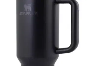 Thermobecher Stanley Cup Quencher Schwarz (ca. 1,18l) für 35,99 € inkl. Versand (30,00 € bei Abholung) (statt 54,94 €)