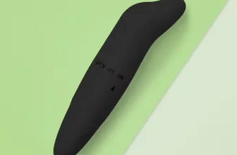 Vibrator mit gebogener Spitze für diskrete Entspannung