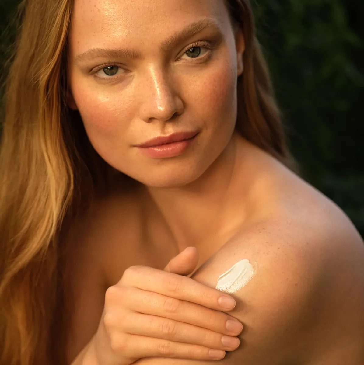 Schnäppchen, Deals und Rabattcodes des Tages - WELEDA Skin Food Light Feuchtigkeitscreme Frau