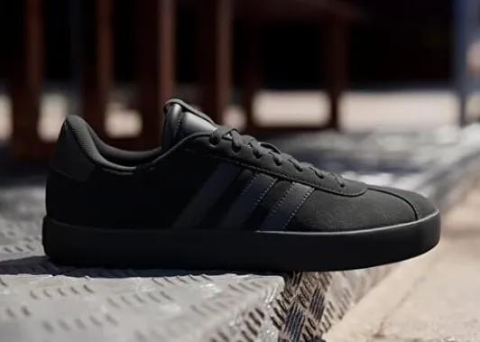 Adidas Herren VL Court 3.0 Schuhe (Größen von 36 – 47 1/3) für 35,82 € inkl. Prime-Versand (statt 47,50 €)