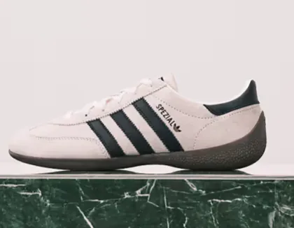 Schnäppchen, Deals und Rabattcodes des Tages - Adidas Originals Handball Spezial Lo Pro Sneaker in Weiß und Schwarz