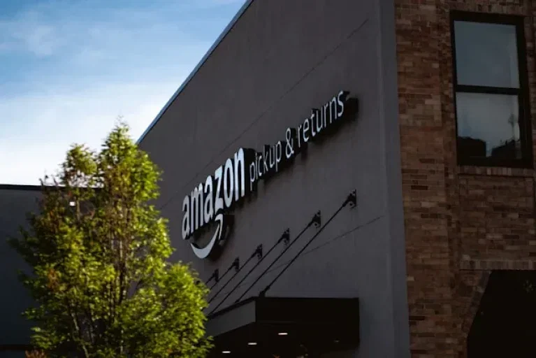 Amazon erhöht Mindestbestellwert: 2026 neue Grenze für kostenlosen Versand