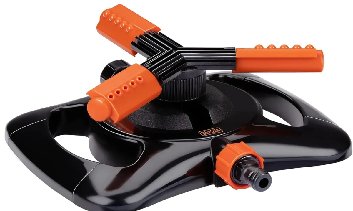 Schnäppchen, Deals und Rabattcodes des Tages - BLACK+DECKER Rasensprenger mit 3 Armen