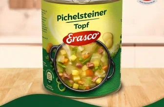 Eine Dose Erasco Pichelsteiner Topf auf einem Holztisch