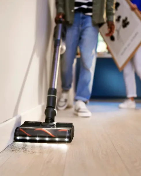 Schnäppchen, Deals und Rabattcodes des Tages - Philips 8000 Serie Aqua Plus Akku Staubsauger