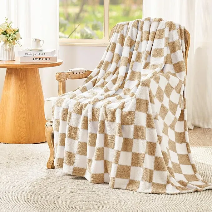 EMME Kuscheldecke Flauschige Sherpa Karierte Decke Weiche Warme WolldeckeFleecedecke Tagesdecke Ueberwurfdecke Decke fuer Sofa Couch Beige EMME Kuscheldecke Flauschige Sherpa Karierte Decke Weiche Warme WolldeckeFleecedecke Tagesdecke Ueberwurfdecke Decke fuer Sofa Couch Beige