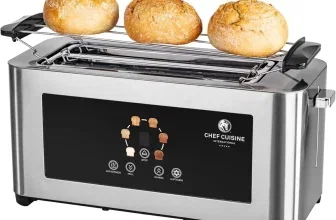 Ein silberner Toaster mit drei goldbraunen Brötchen darauf