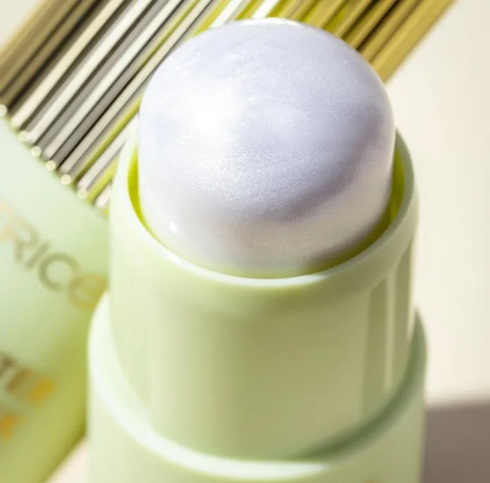 Catrice PISTACHIO CREAM DELIGHT Highlighter Cream