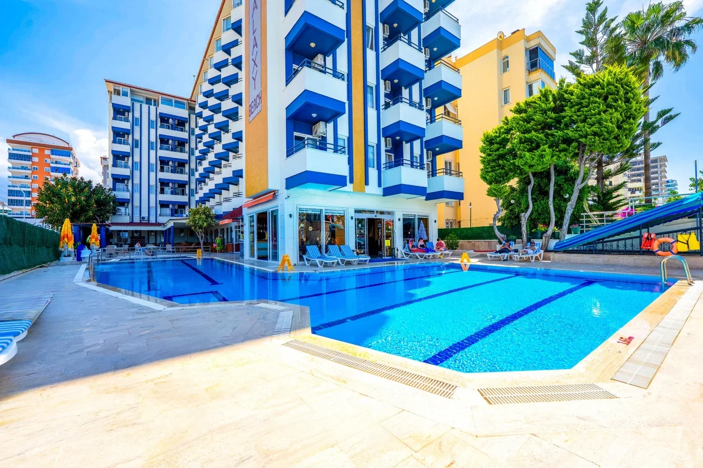 Türkische Riviera: 4* Galaxy Beach Hotel in Alanya mit All Inclusive und Flug ab 219€ p.P.