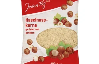 Jeden Tag Haselnusskerne gerieben