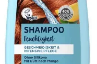 Ein hellblaues Flaschen Shampoo mit Etikett, das eine Mango und Haare zeigt