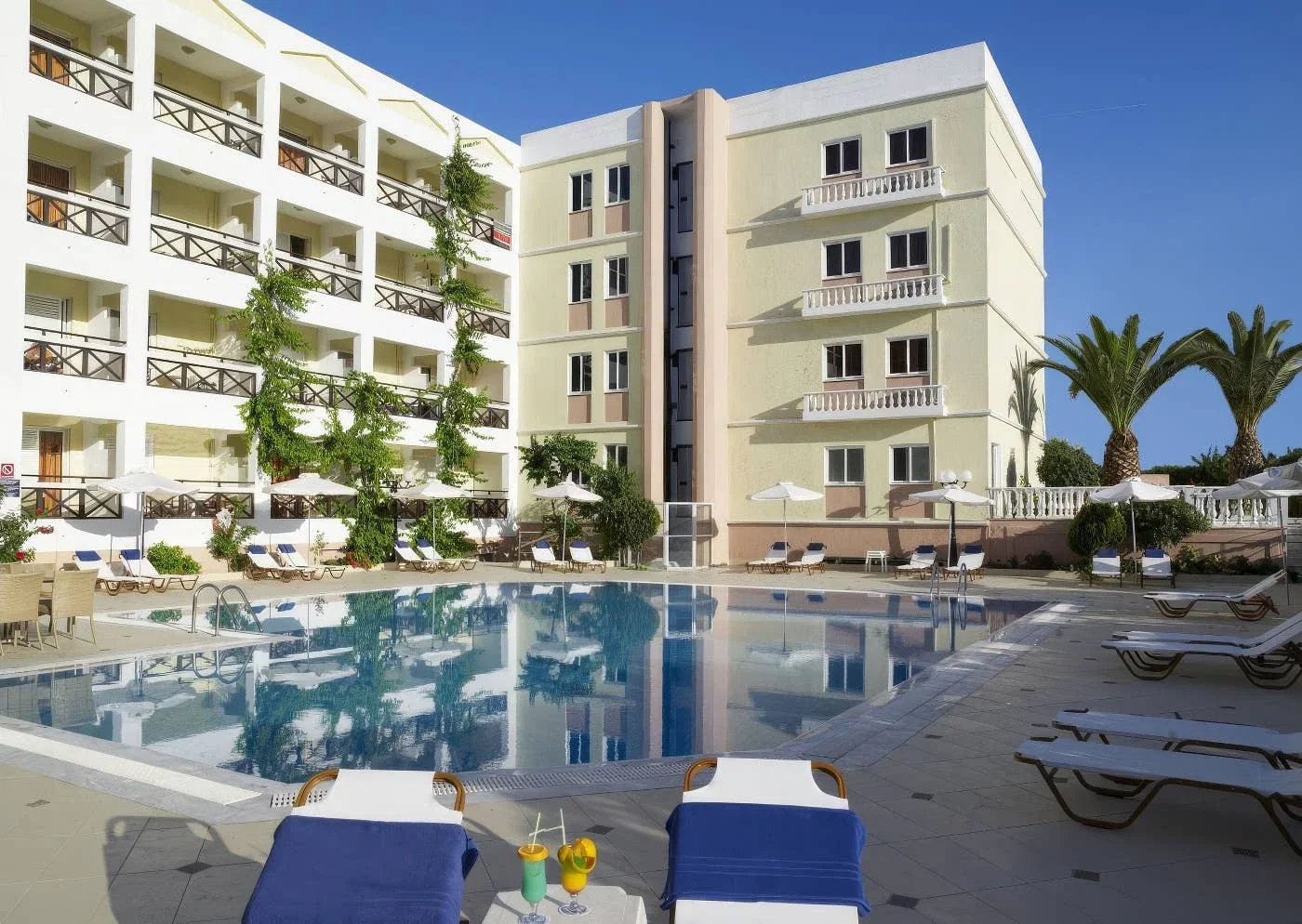 5* Hersonissos Palace Hotel auf Kreta: 7 Nächte All Inclusive mit Flügen & Gepäck ab 958 € für 2 Personen