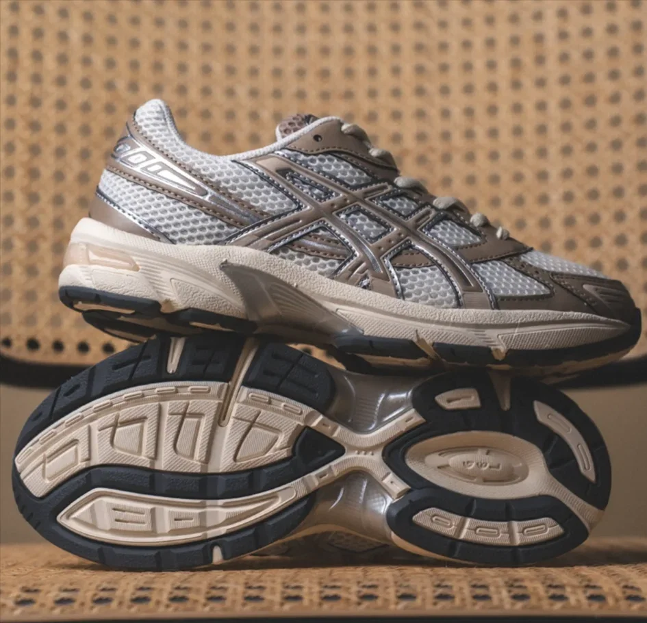 Asics GEL-1130 1203A609-108 (Gr. 42 bis 46)