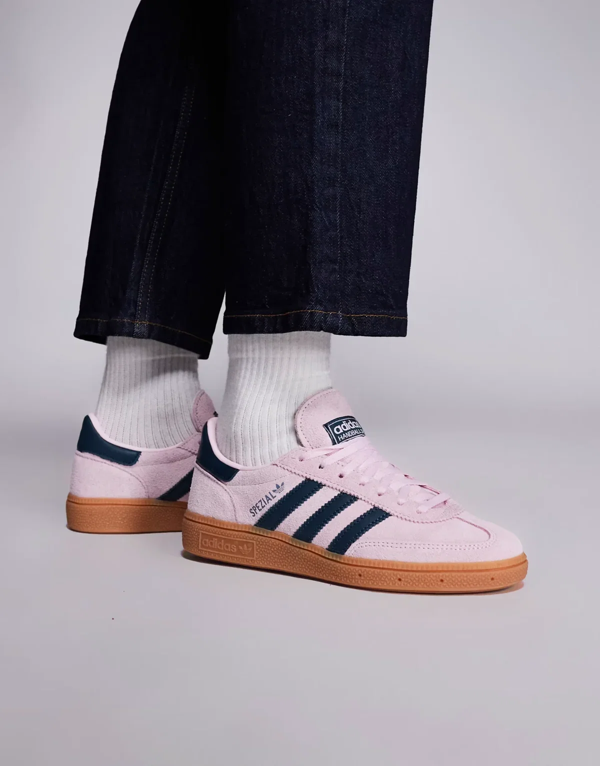 adidas Originals – Handball Spezial – Sneaker in Rosa mit Gummisohle (Versch Gr. zwischen 35 bis 48)