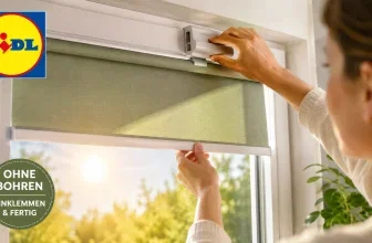 Eine Frau installiert ein Klemmfix-Rollo ohne Bohren am Fensterrahmen