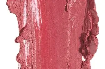 Nahaufnahme eines cremigen, rosafarbenen Lippenstifts mit Texturabrieb auf weißem Hintergrund.