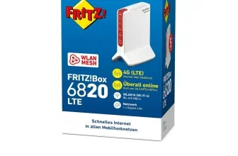 Verpackung der FRITZ!Box 6820 LTE mit Produktabbildung und technischen Spezifikationen
