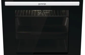 Weißer Gorenje Elektroherd mit Glaskeramikfeld und Aufklebern für Pizza, FrozenBake und AirFry