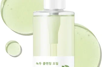Flasche Mungobohnen Reinigungsöl mit Pumpspender und grüner Flüssigkeit