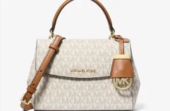 Beige Michael Kors Ava Umhängetasche mit MK-Logo-Muster und braunen Lederakzenten