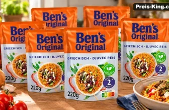 Sechs Packungen Ben's Original Griechisch Reis auf Holztisch mit Tomaten, Zwiebeln und einer Schüssel fertigem Reis.