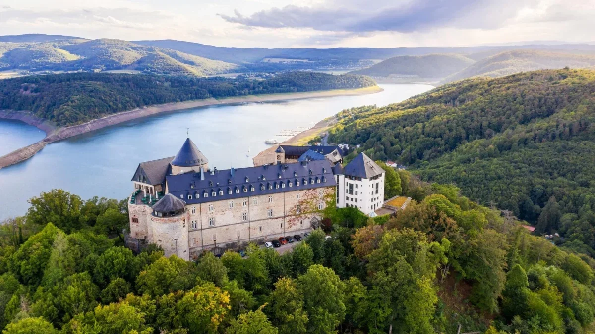 Hotel Die Sonne Frankenberg mit Frühstück, Wellness und MeineCardPlus