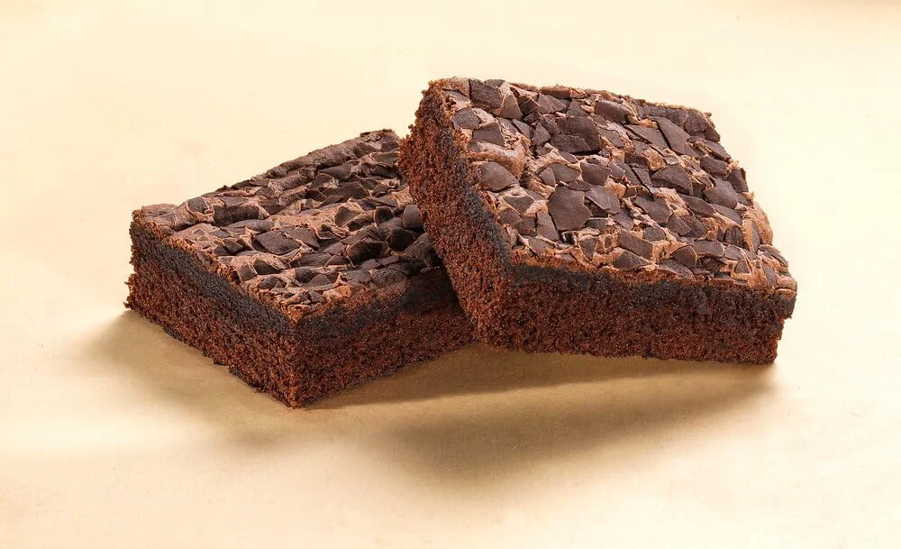 Dr. Oetker fertiger Brownie dunkler Rührkuchen mit Schokoladenstückchen & Kakao (6x300g)
