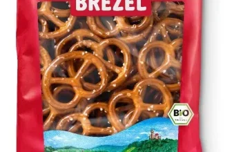 Rote Huober Tüte mit Schwäbischen Knusperbrezeln, Bio-Siegel und Landschaftsbild