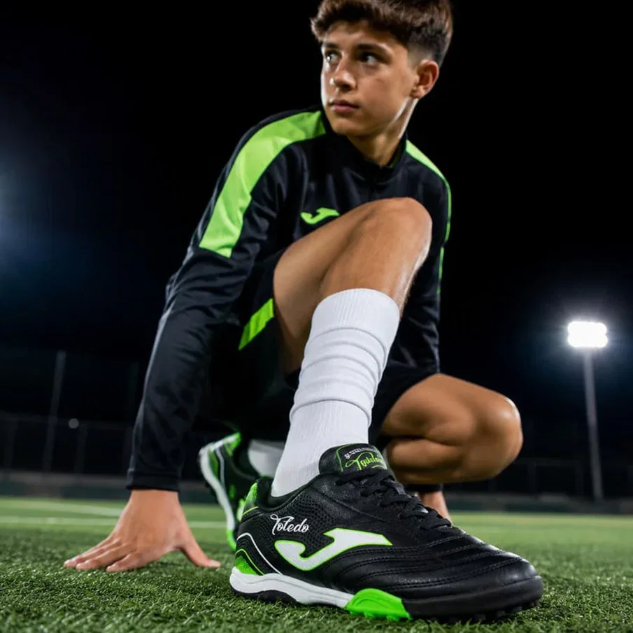 Joma Toledo JR Turf Kinder Multinocken Fußballschuhe TOJW2501TF (Gr. 32 bis 38)